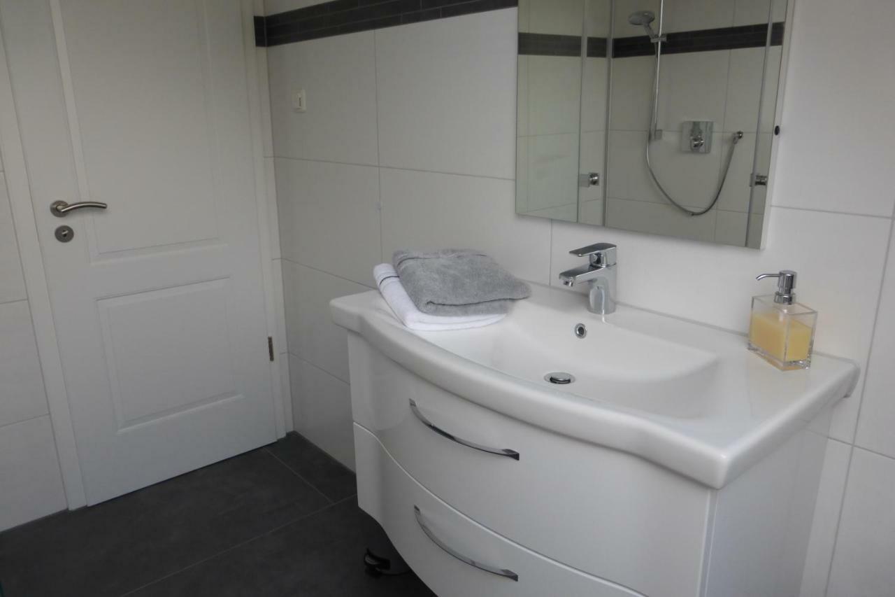 Ferienwohnung Am Eifelsteig 로에트겐 외부 사진